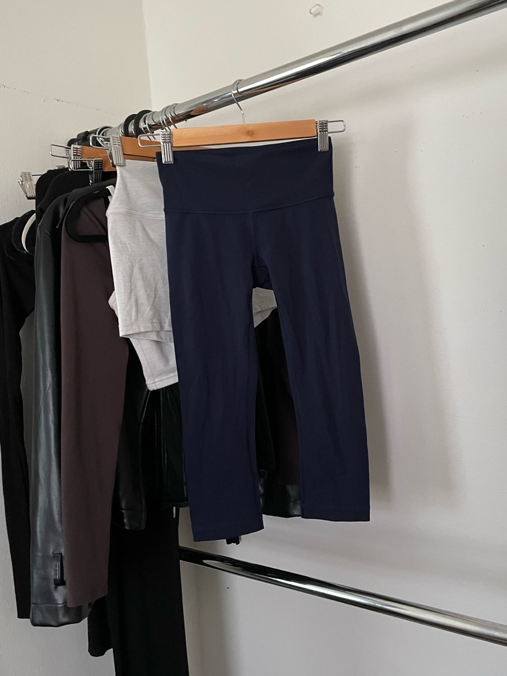 lululemon athletica Navy Capris